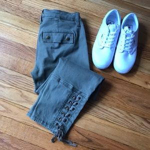 New York & Co stretch capris!